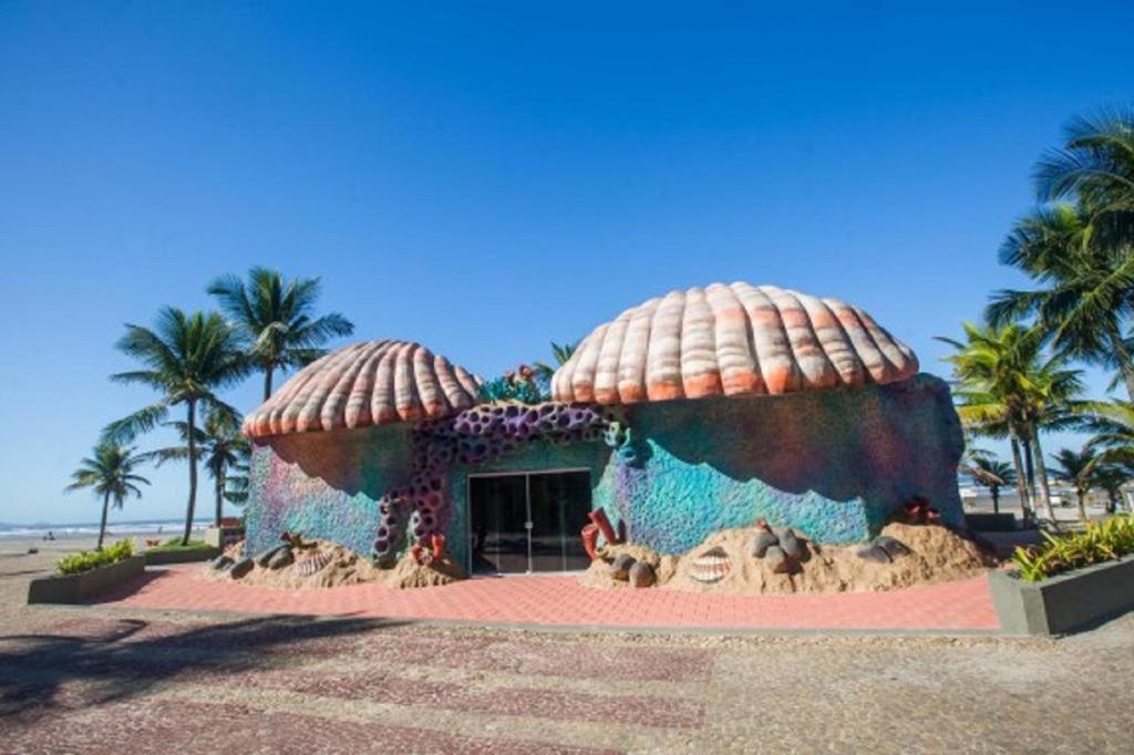 Hospedagem Primeira Quadra Da Praia Прая Гранде Екстериор снимка